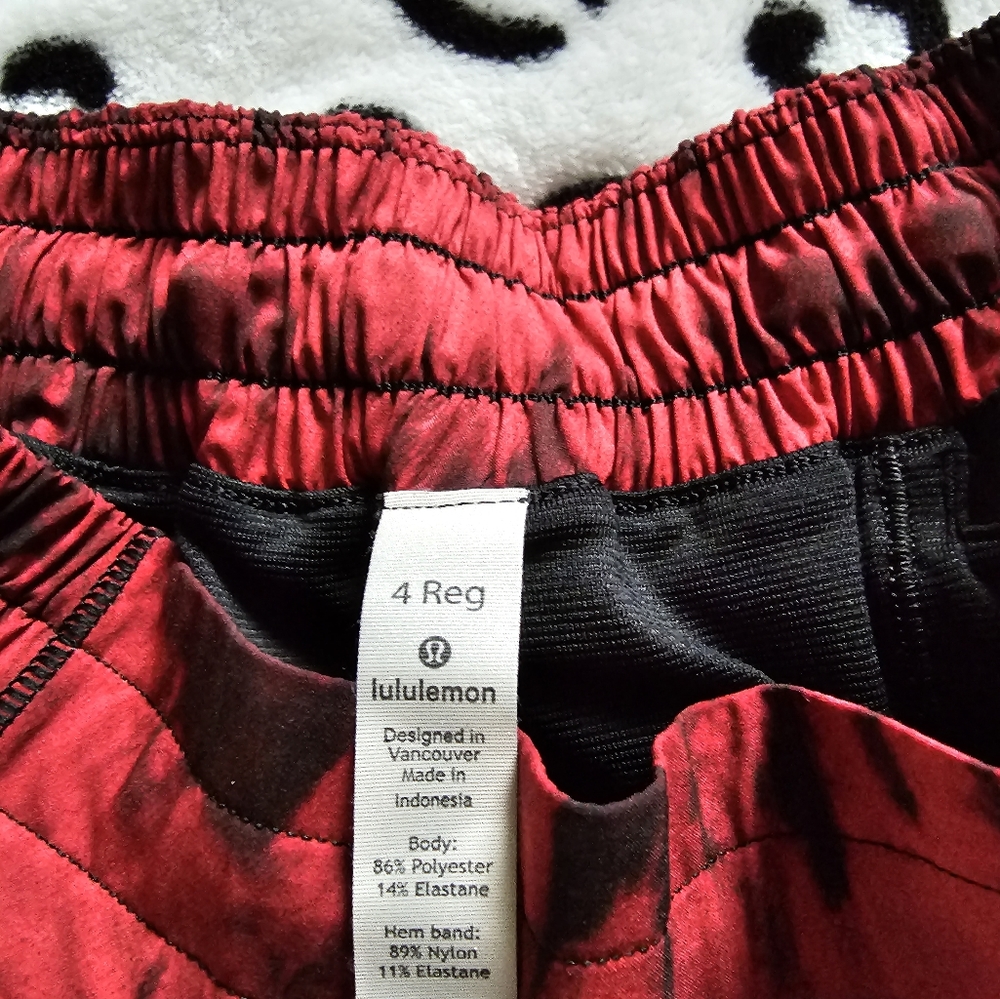 Lululemon hotty hot shorts